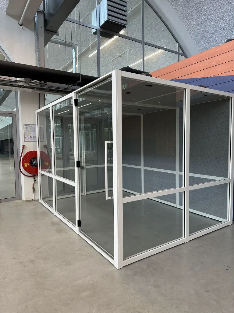 BOW Four weiß/hellgrau refurb Version 2.0